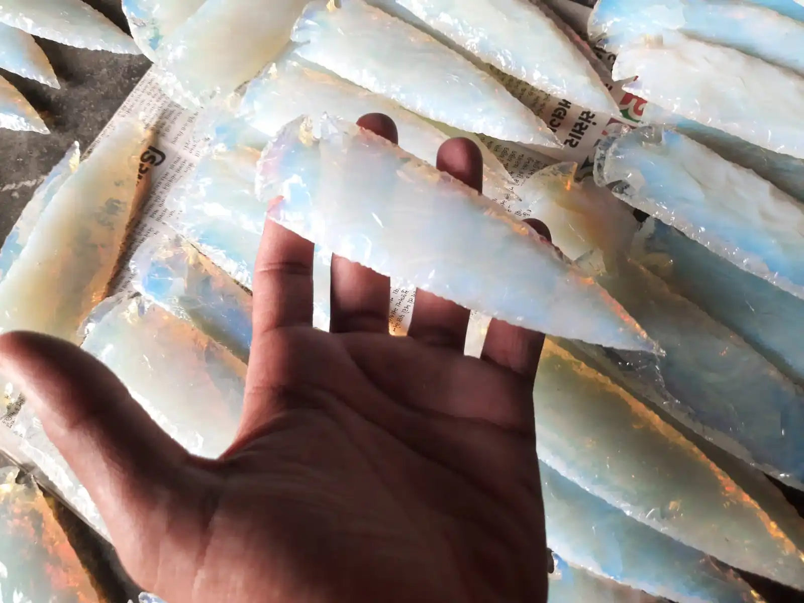 Planet Crystal 6-Inch Polished Opalite (Obsidian Opal Quartz) Arrowhead Chakra Pendant Heart Pattern Religious Feng Shui Mascot