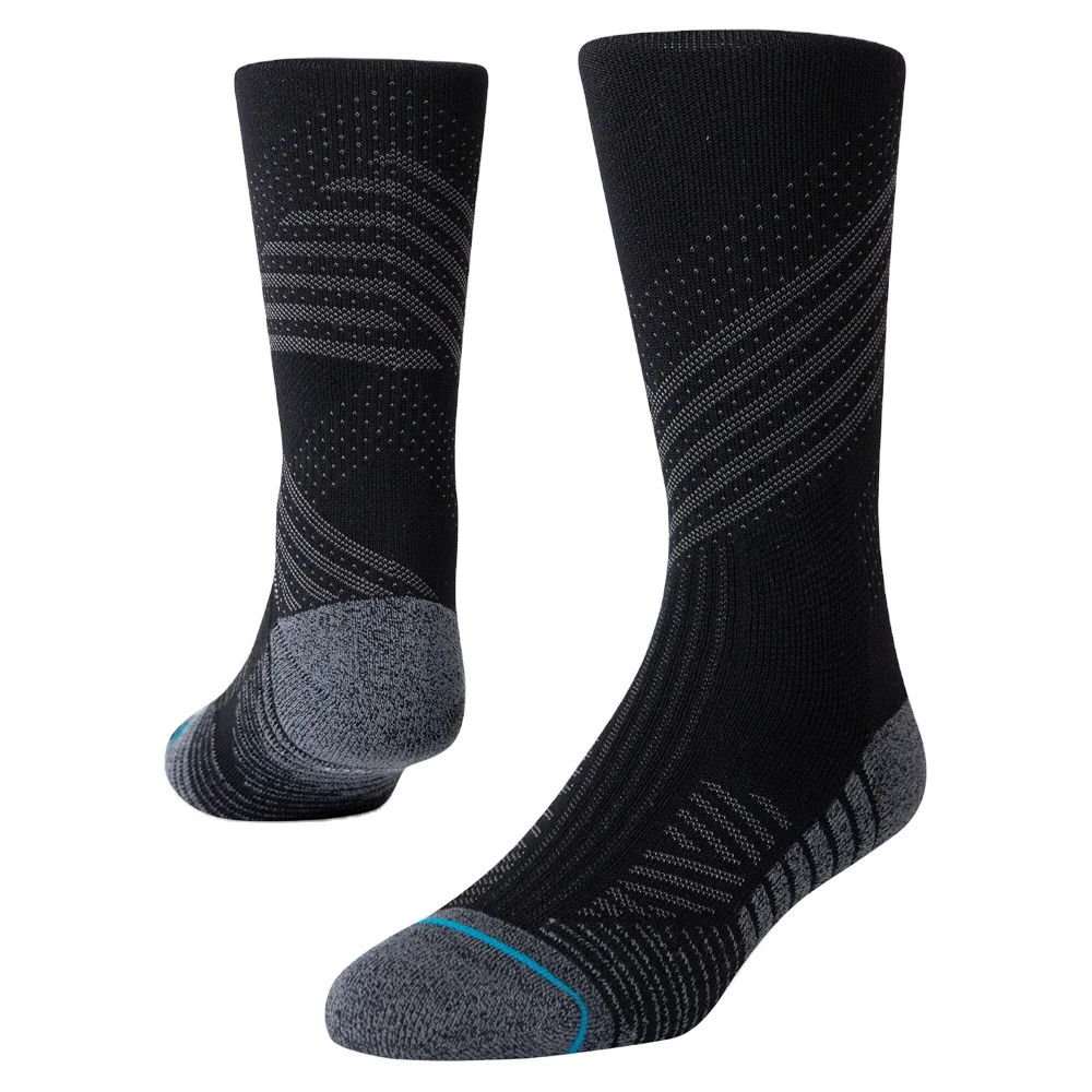 Wholesale Fashion Mens Socks Sports Black White Custom Logo Basketball Sportswear Bamboo Unisex Adult Anti Slip Cotton Socks