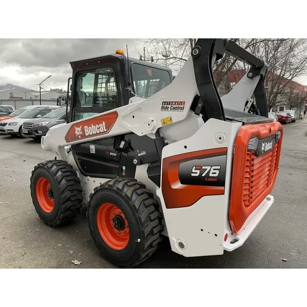 11. SKID STEER LOADER BOBCAT S76 - 2020 - 3 H
