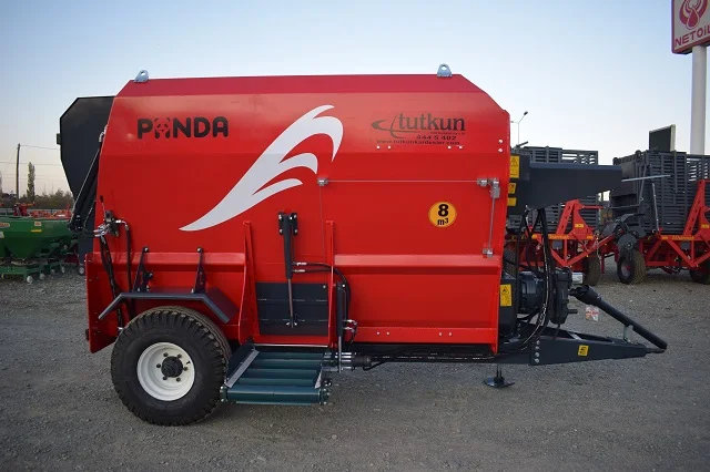 TMR Horizontal feed Mixer