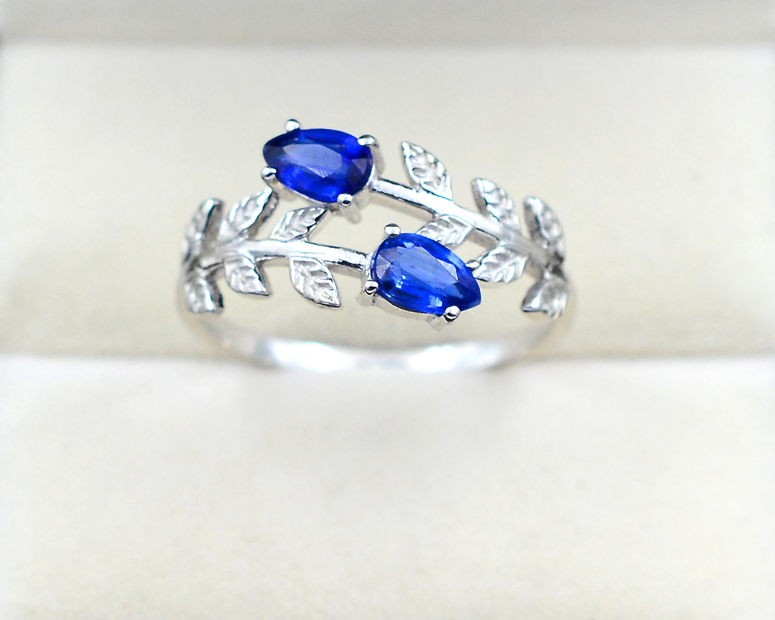 Top Demanding Natural Blue Kyanite 6x4 MM Pear Gemstone 925 Sterling Silver For Women Jewelry Ring Wholesaler From India