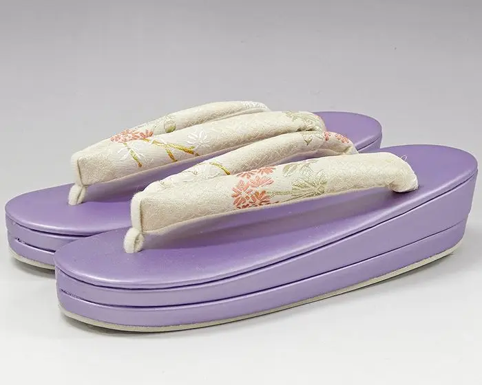 ZORI Japanese traditional sandals, flat and easy to wear