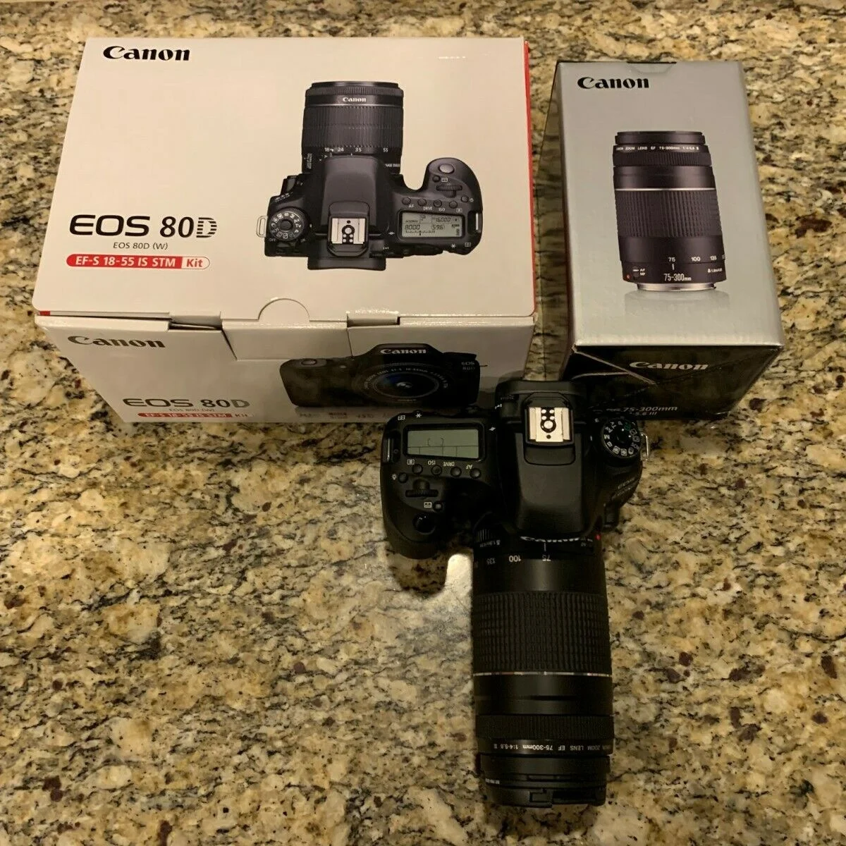 
SC... Новое предложение по цене! Цифровая однообъективная зеркальная камера Canon e.OS 80D 24,2 МП с комплектом аксессуаров черного цвета 