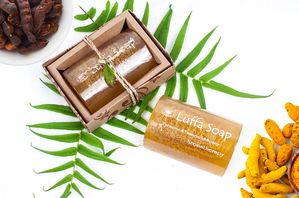 Handmade Soap Wholesale OEM Turmeric Tamarind and Honey Loofah Body Soap Bar, Turmeric Herbal Soap, Thailand Toilet Soap