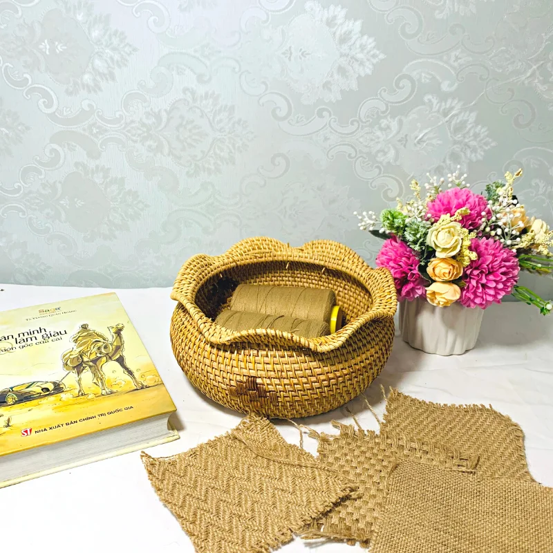 Cheap Price 1 Pcs Hand-Woven Multi-Purpose Rattan Wicker Basket Rattan Box For Organizing With Lid From Vietnam