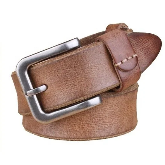 
Мужской ремень из натуральной кожи с блестящей пряжкой 