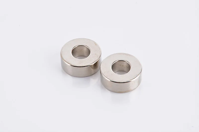 
Neodymium Disc Shaped Magnets 2x3 N35 / N45 / N52 Round Magnets / Silver Magnets 