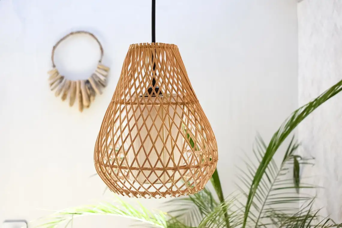 Лидер продаж плетеная бамбуковая лампа ручной работы деревенский подвесной светильник люстра из натурального ротанга в стиле бохо