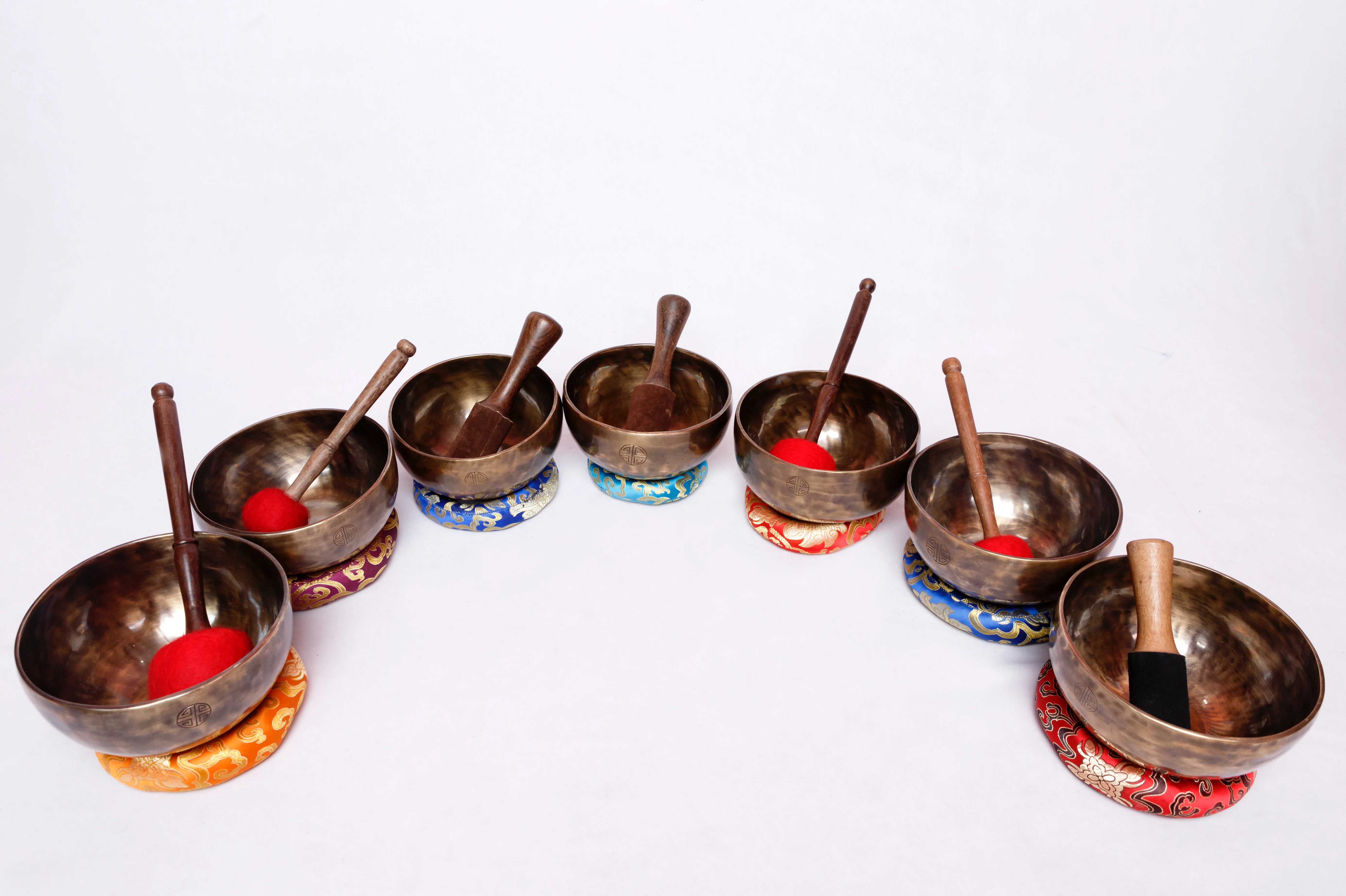 7 Chakrahealing Singing Bowl Set | Bowl For Healing, Mediation And Religious Purpose Tibetan hNd made 7 metal combination