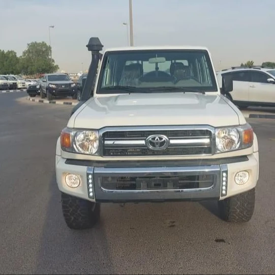 
NEATLY Used Land Cruiser Pickup RIGHT HAND DRIVE DOUBLE CAB PICKUP 4.5L V8 DIESEL TURBO WIT 