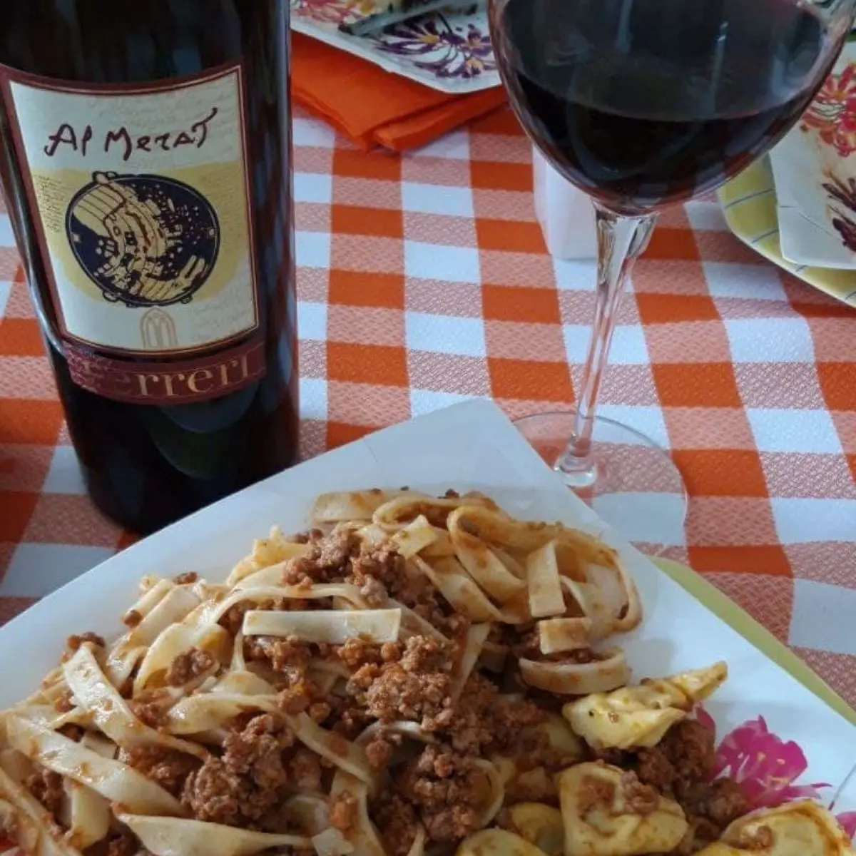 Высококачественное итальянское красное вино Top CRU FERRERI, 12 месяцев в французском дубовом винограде, черный дольше и Каберне саувигоне