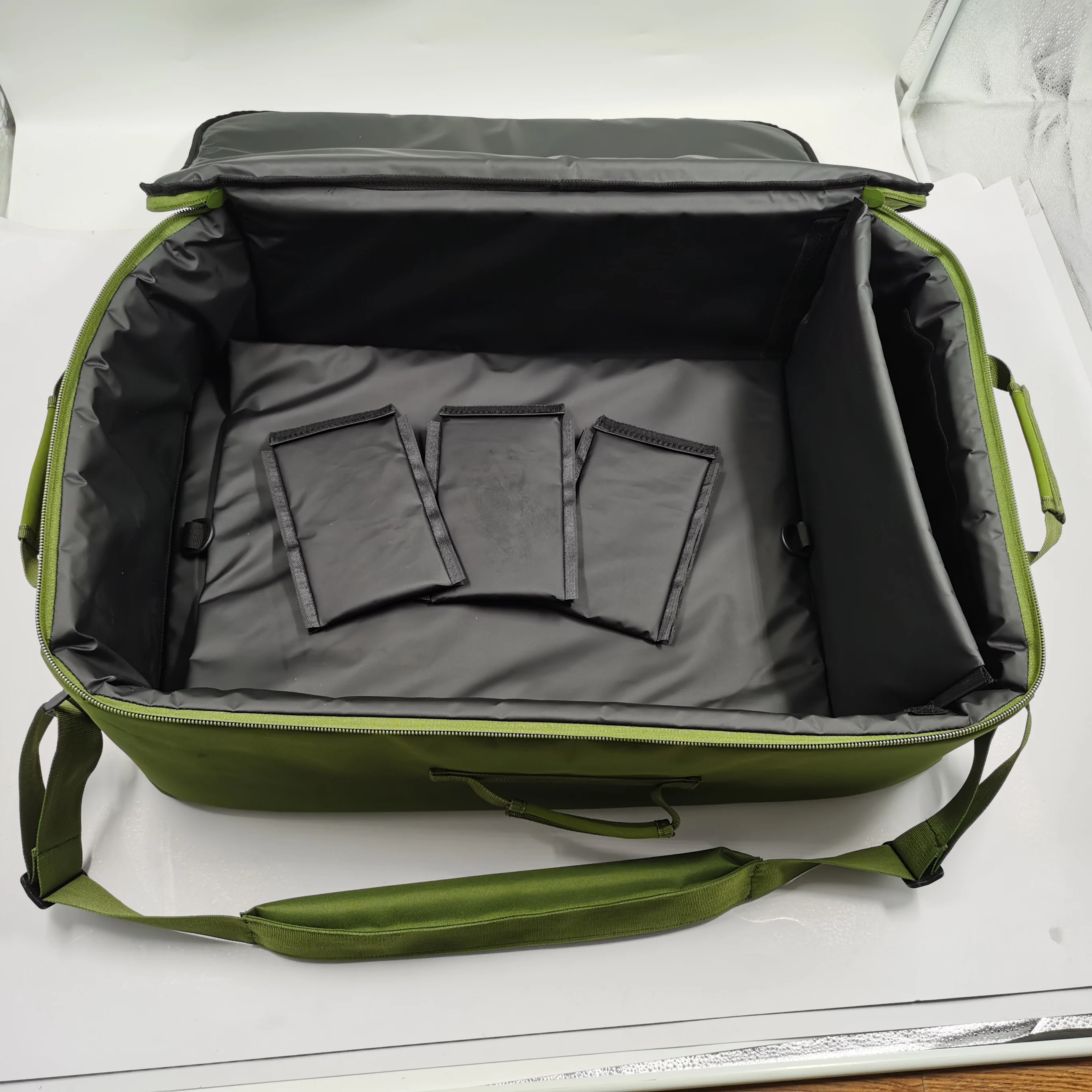 Hot sale Multi-purpose  Bait boat bag Large Capacity Waterproof fishing bag ,portable  fishing bag with adjustable style