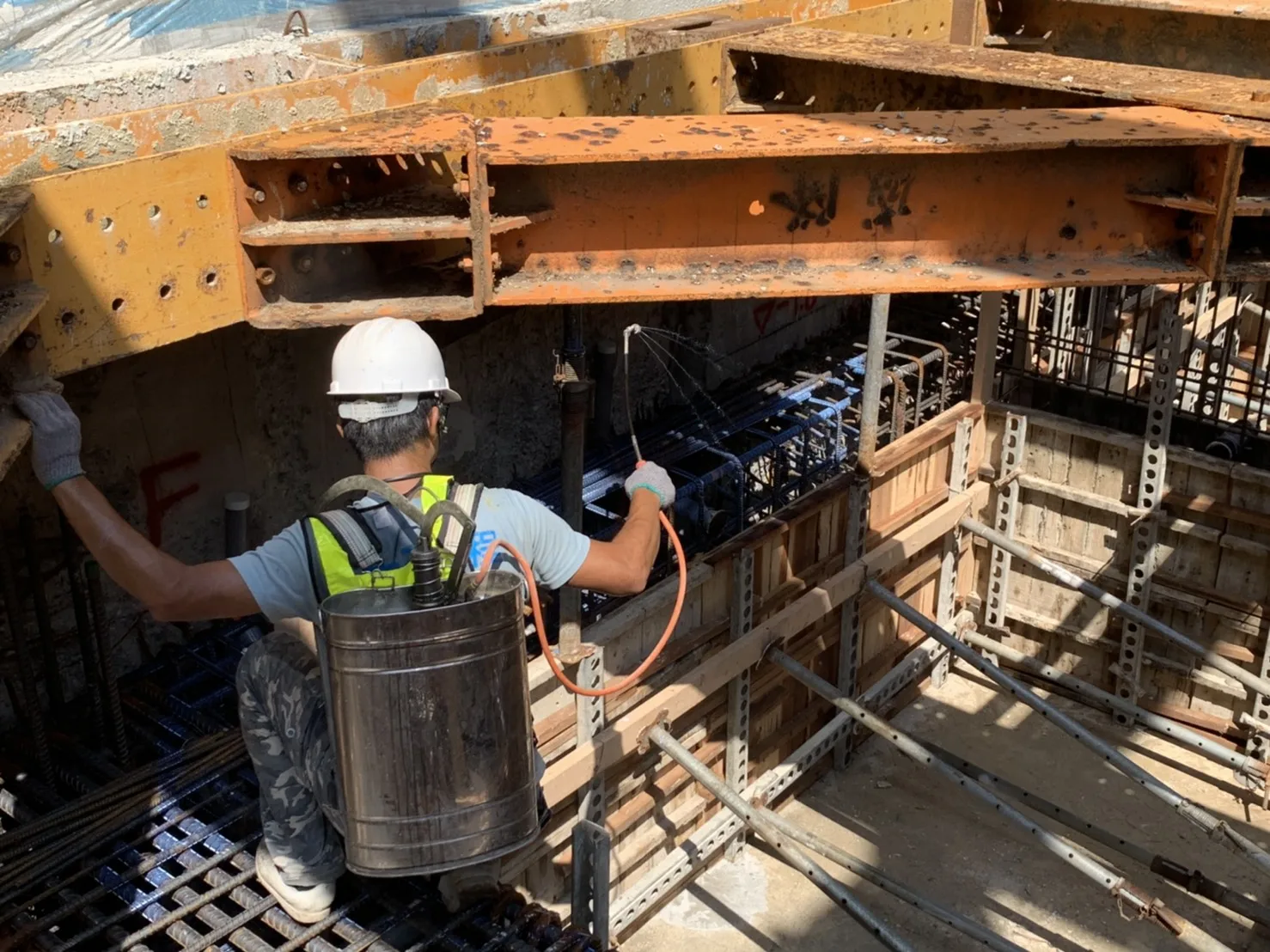 
Chanye new and old concrete bonding agent acrylic adhesive sealant 