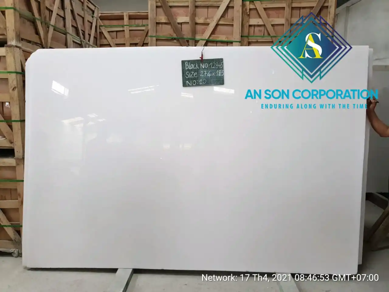 SNOW WHITE POLISHED FLOOR WALL TILES AND SLABS  NATURAL STONE WHITE ONYX QUARTZ GRANITE MARBLE