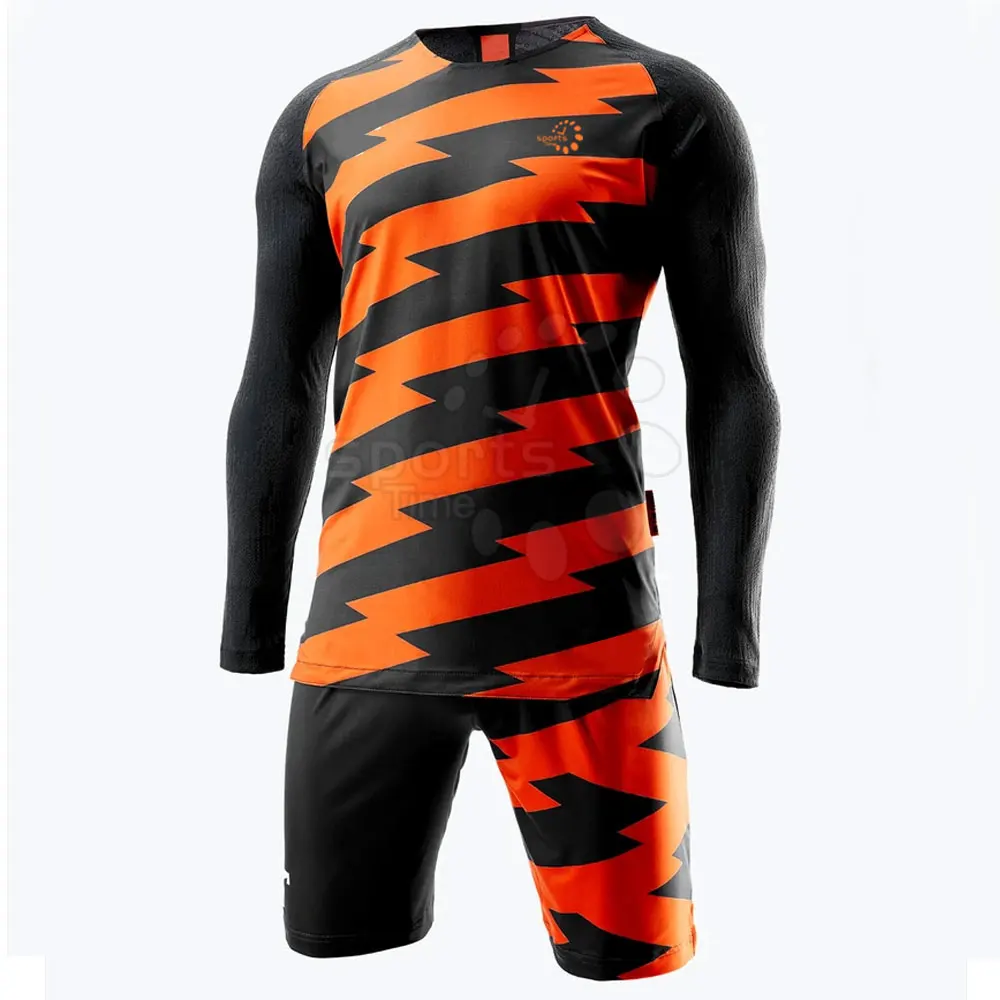 100% polyester Soccer Uniform Set Goalkeeper Sports Jersey New fashion wear