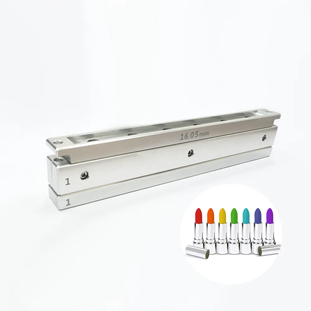 
 Высококачественная форма для губной помады с неформованной помадой  