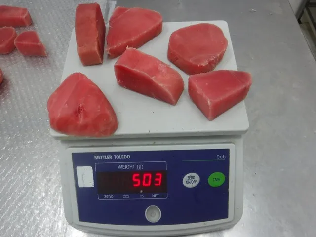 Best wholesale price Frozen Tuna Loins/Saku/Cube/Steak The Yellowfin Tuna Fish CO treated all sizes