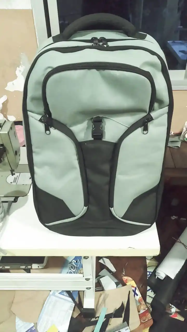 Недорогие спортивные сумки через плечо в новом стиле