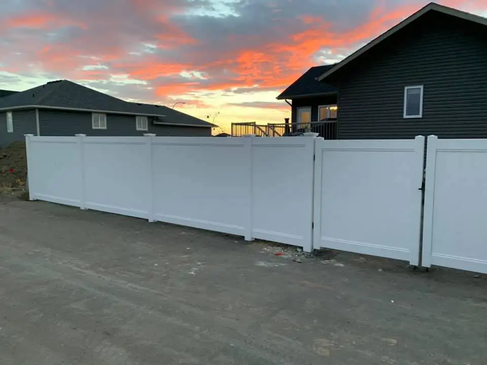 pvc privacy fence Home Garden  UV  Waterproof privacy fencing cheap  Fence