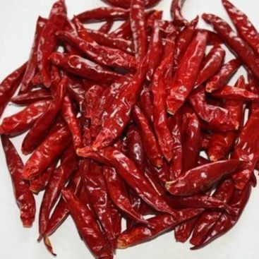 Красный горячий чили перец сухой красный