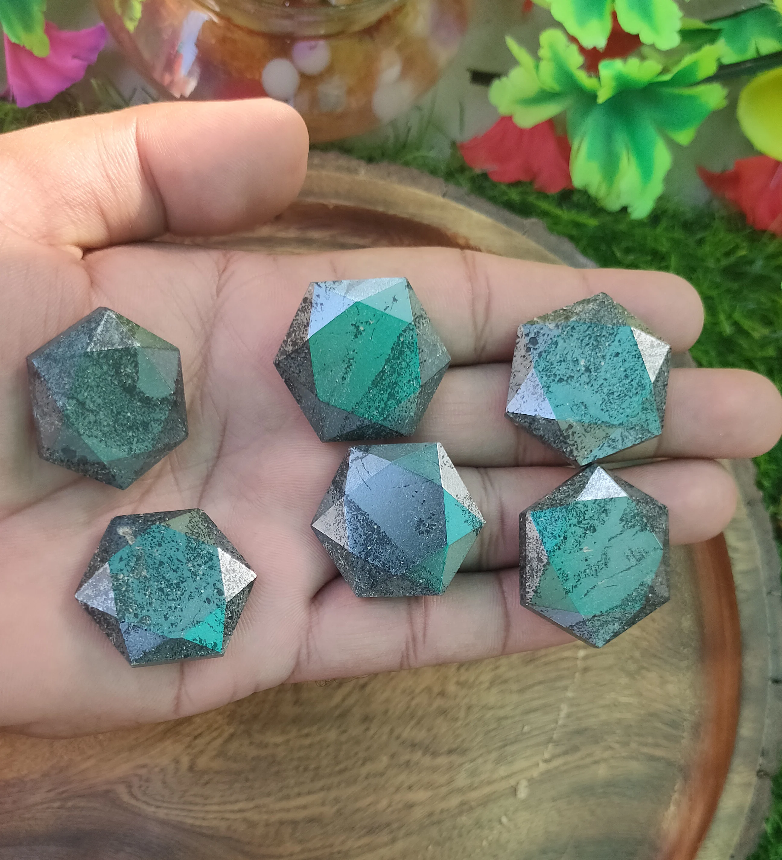 
Wholesale Natural Hand Carved Hematite Hexagon flat Star of David crystal carving star shape stone for new age fashion 