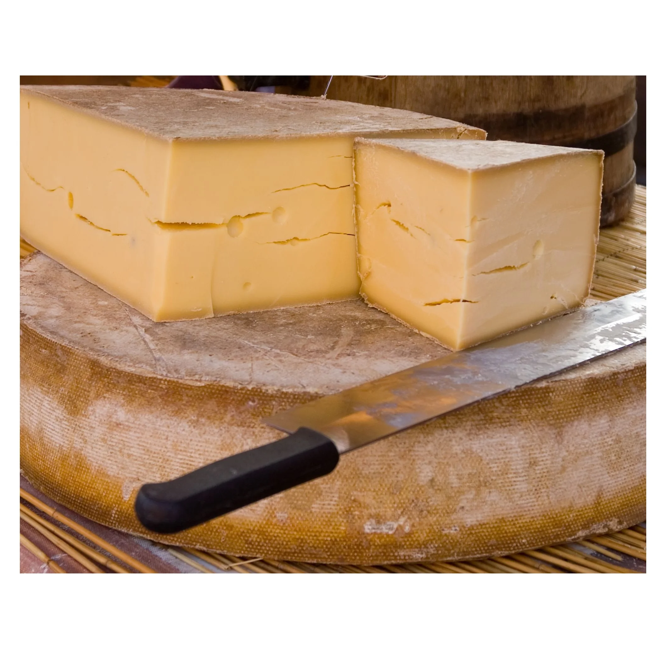 Оптовый продавец сыра Gruyere в наличии оптом