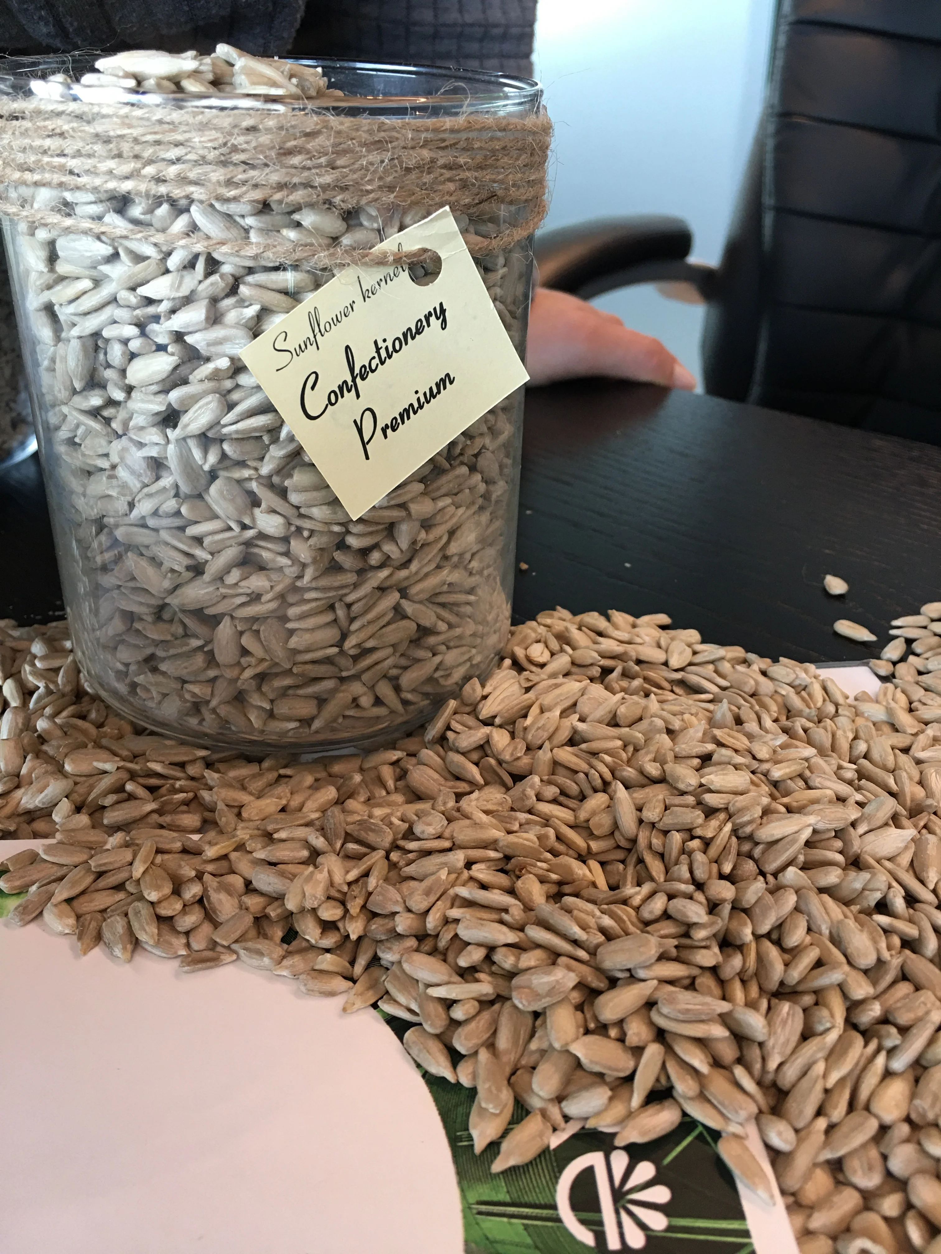 Premium Confectionery Grade Sunflower Kernels High Quality Human Consumption Healty Food Snacks Food packaging Raw