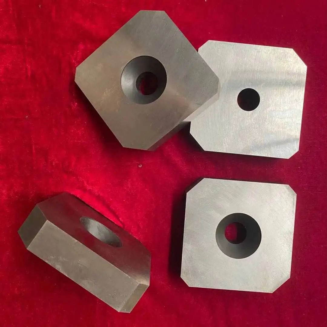 Lame en carre pour la dechiqueteuse uniaxiale Lame industrielle pour machine de recyclage