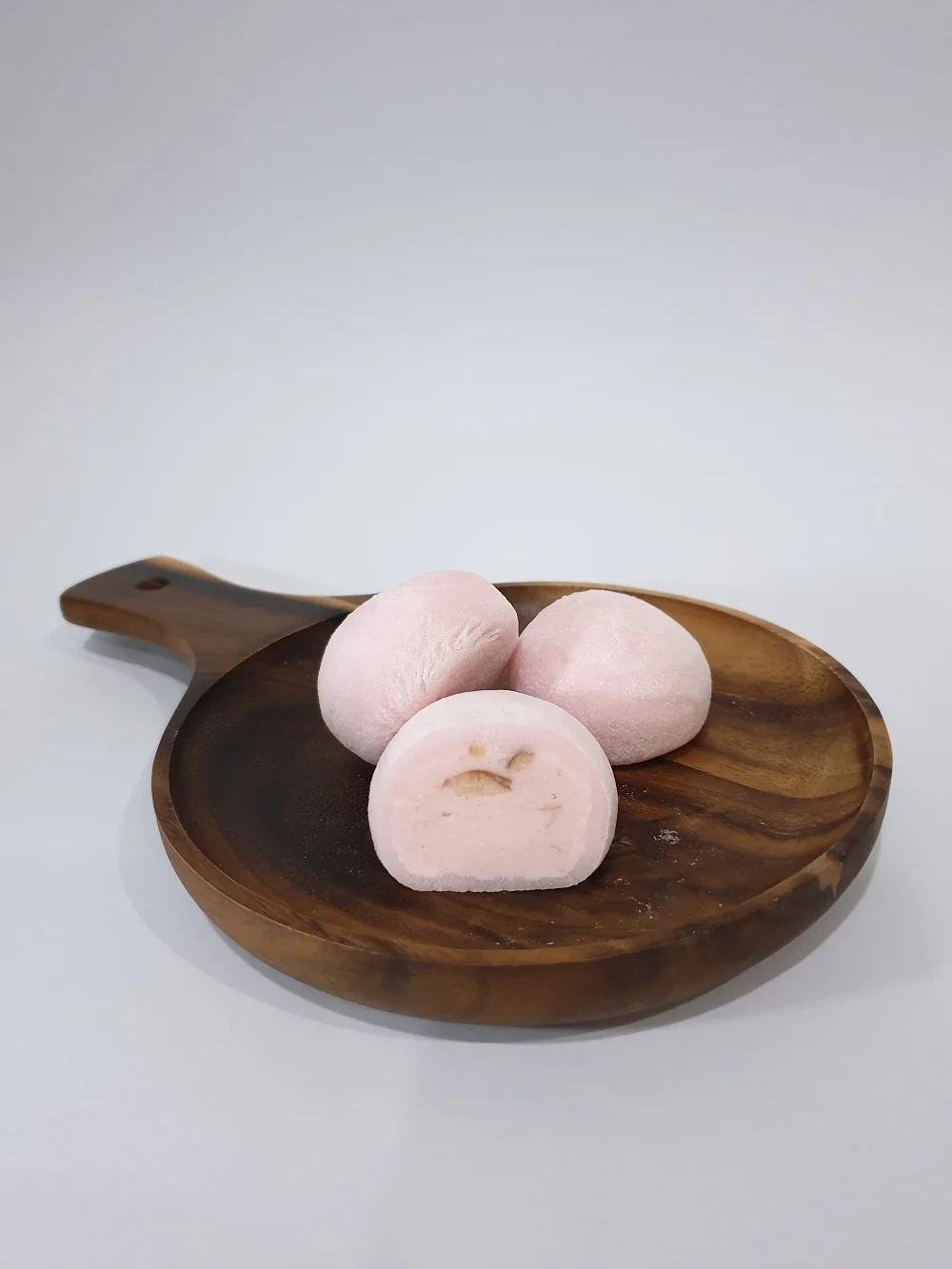 Delicious NUT Soft Fruity Milk Rice Dough Beverage OEM/ODM Mochi Ice Cream Sala Cider Red Bean Flavor