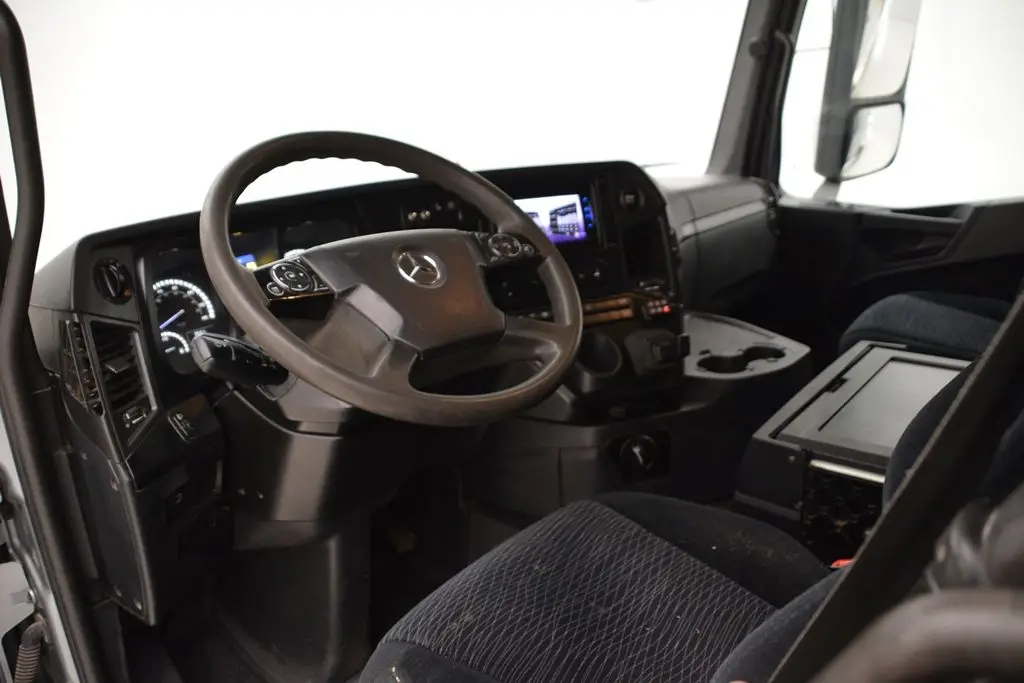 2015 Merc edes Be nz ACTROS 4145 8X4 Tipper Truck