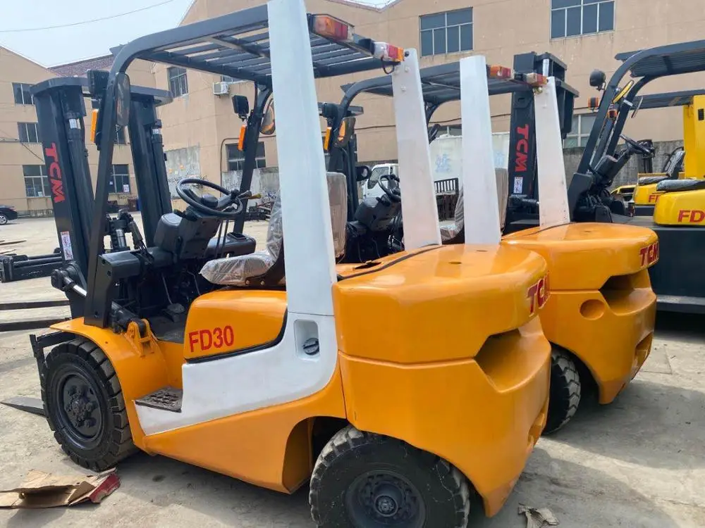 Japan Used TCM FD30 Forklift with excellent performance Used FD30/FD50/FD80 in cheap price