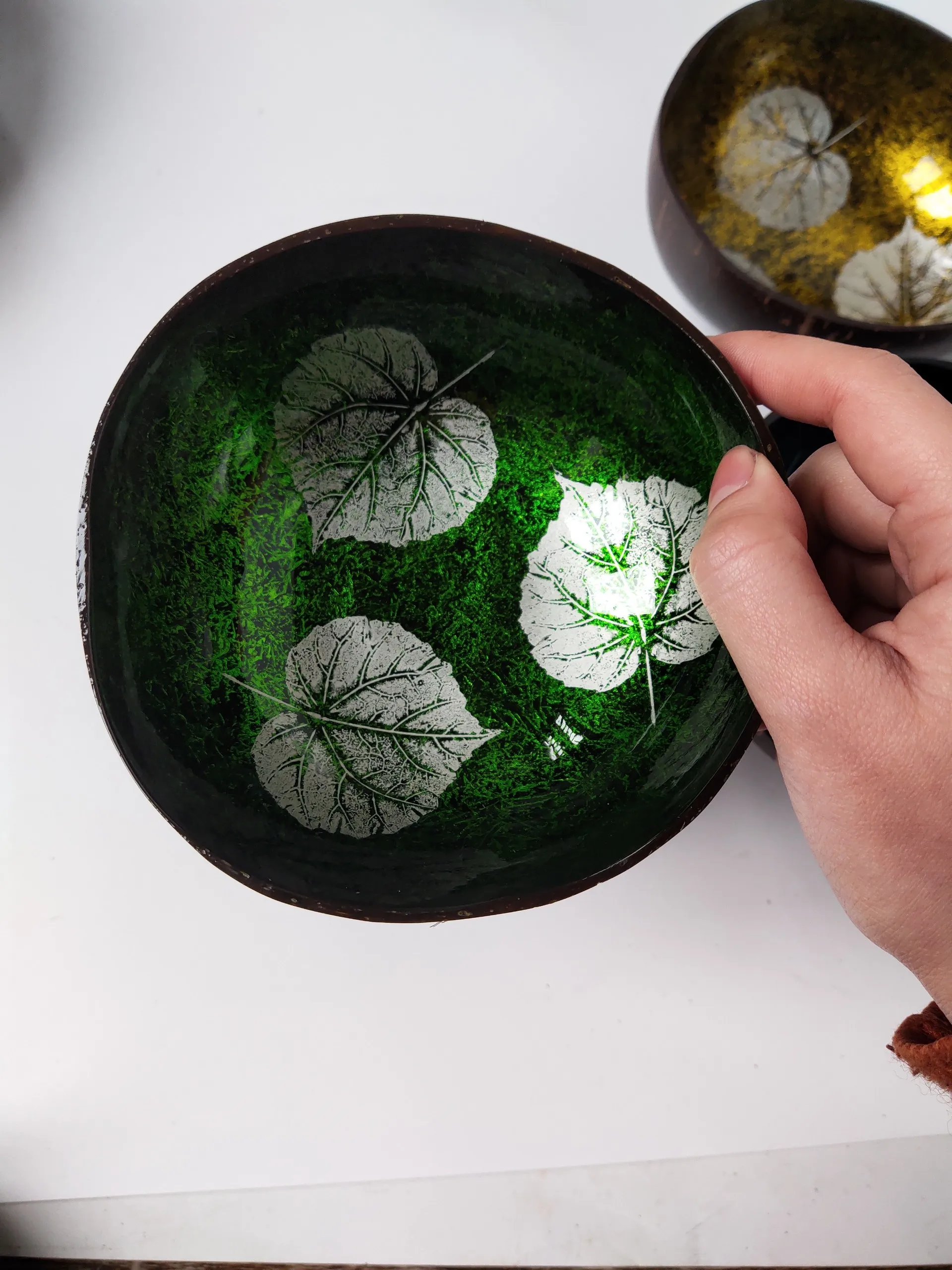 Wholesale 2022 Engraved Natural Coconut Bowl wood candle bowl Salad Coconut shell Bowls