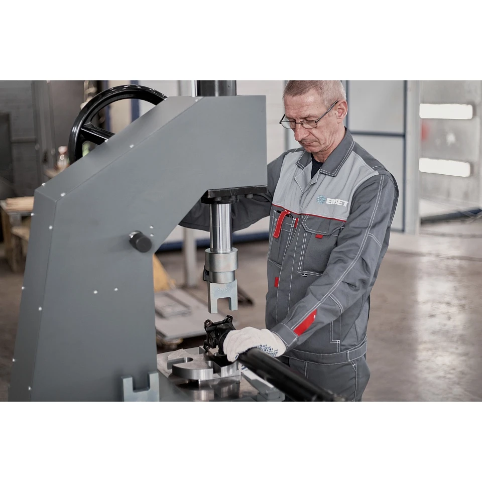 Effective manual hydraulic press GPR-10