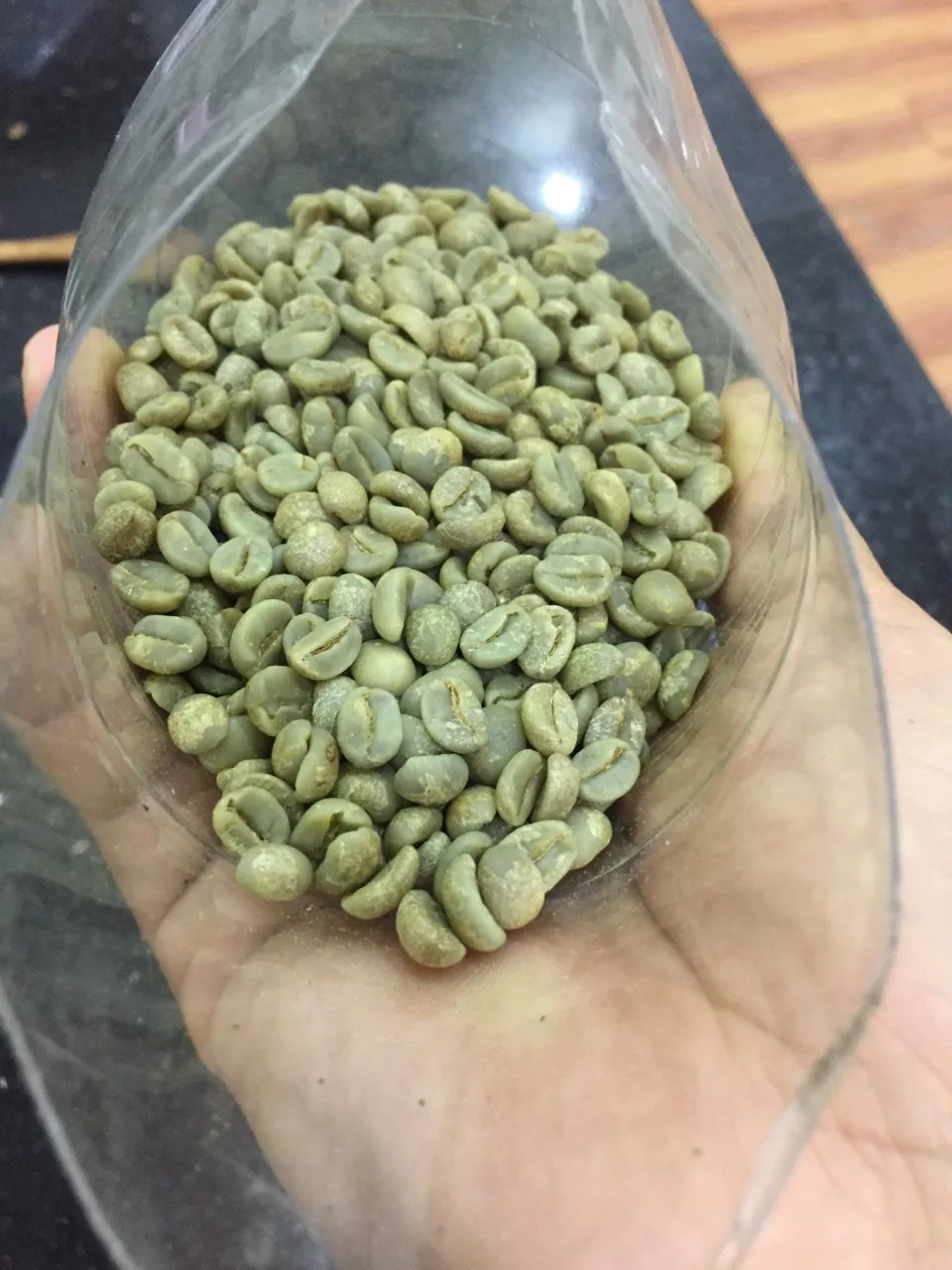 Wholesale price Green Bean Coffee Arabica Specialty Coffee Beans Roaster  Roasted Vietnam Coffee Beans