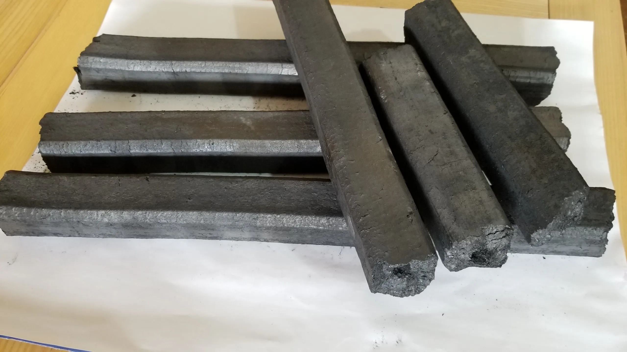 
Hexagon Sawdust Briquette Charcoal Made In Vietnam 