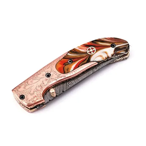 Customizable Folding Pocket Knife Outdoor Camping Hunting Handmade New Design Damascus Steel Blade Wood Resin Chemical Knife