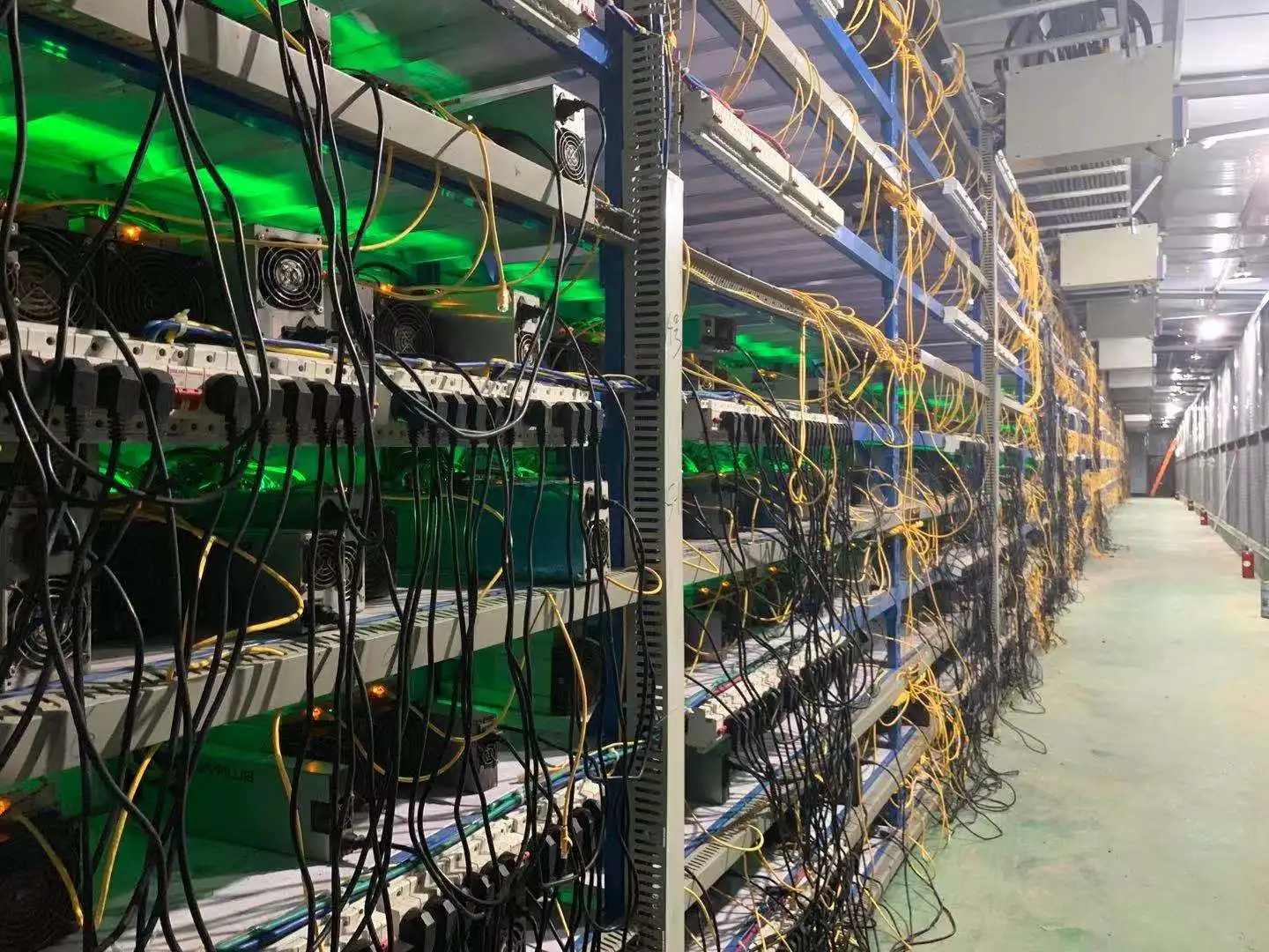 Видеокарта s17 pro высокопроизводительный игровой настольный компьютер S17 + 73T в наличии б/у PRO