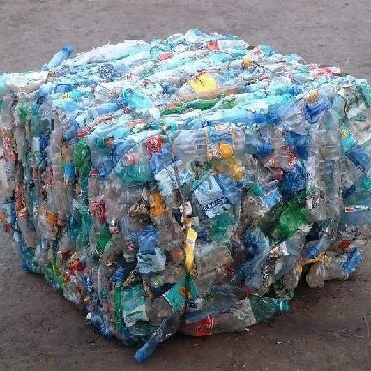 
Clean PET Bottle Scraps 