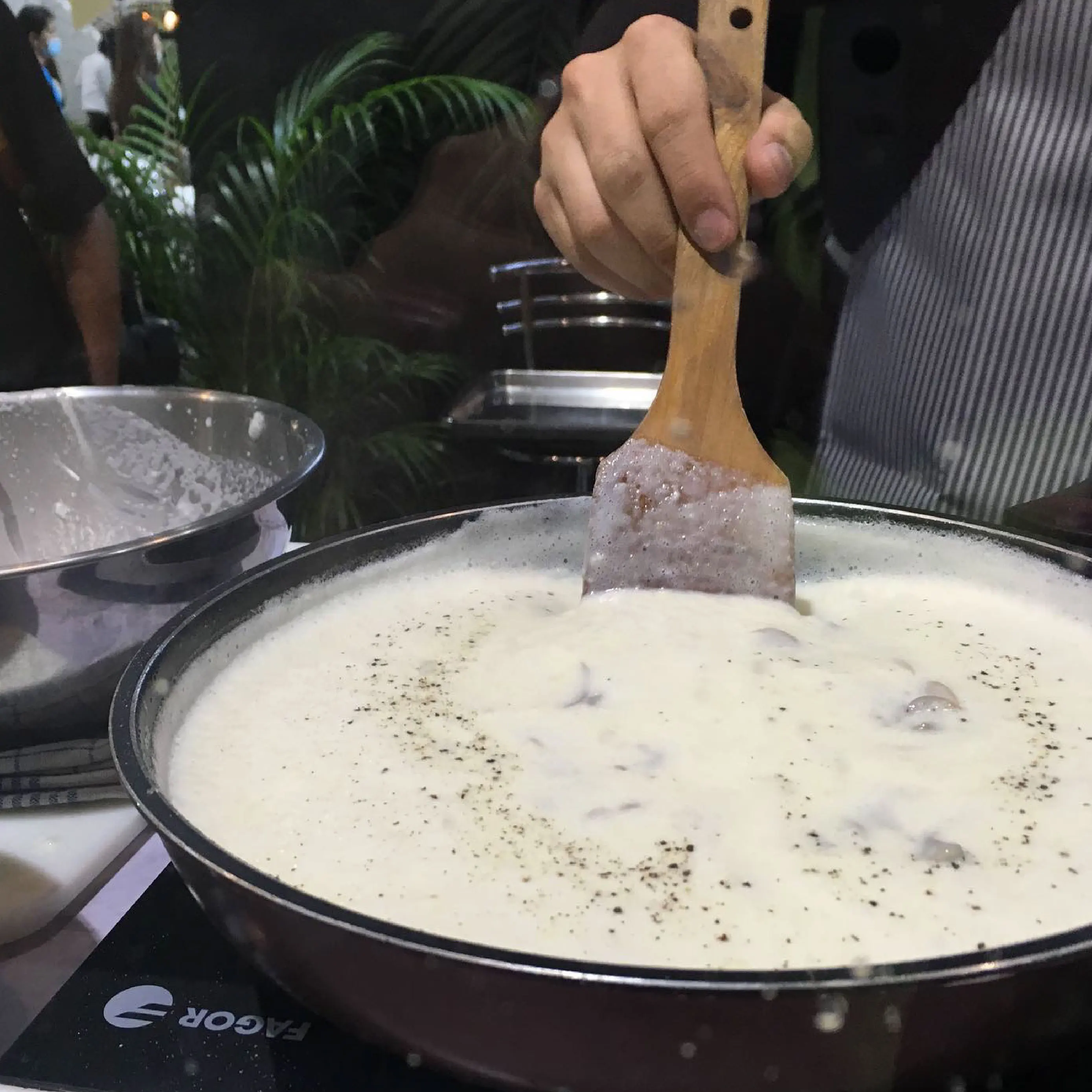 Оптовая цена, легкий ванильный аромат, быстрорастворимый порошок протеина для куриных яиц 500 г