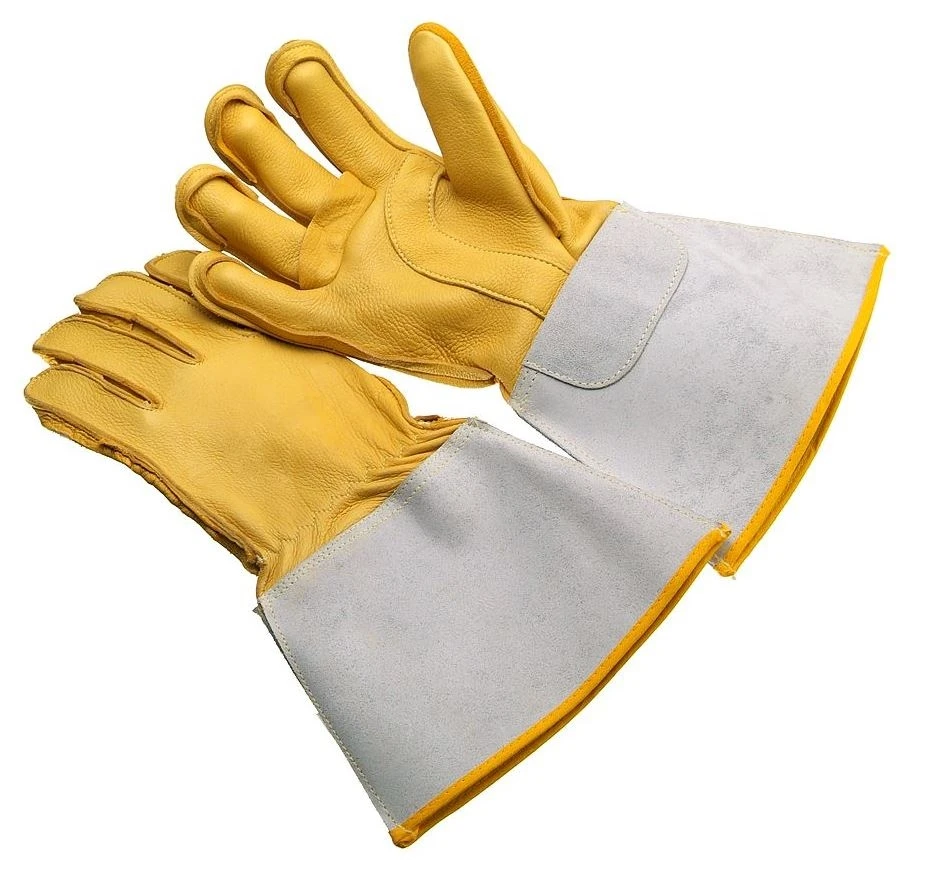 Перчатки из натуральной кожи