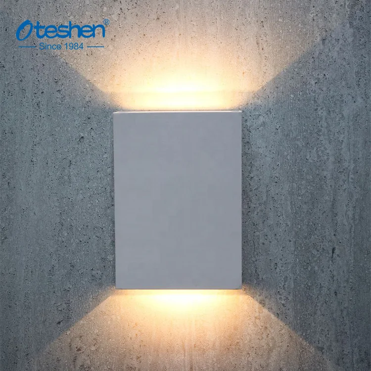 modern outdoor indoor IP65 waterproof up and down outdoor lighting LED wall lamps