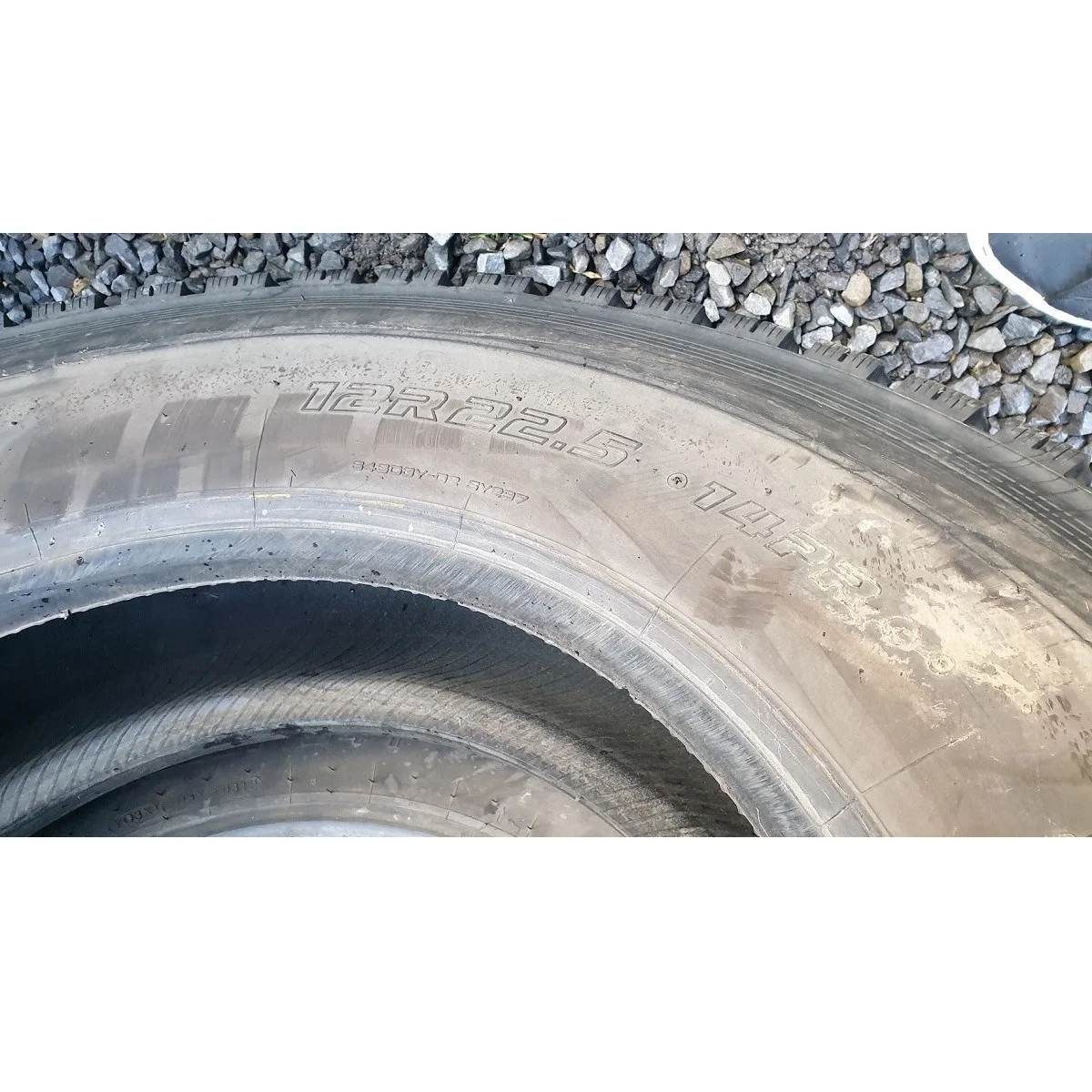 Wholesale Automotive Parts YOKOHAMA MIX TYRE PREMIUM TYPRES ACCESSORIES FOR CARS AND LIGHT TRUCKS PARTS