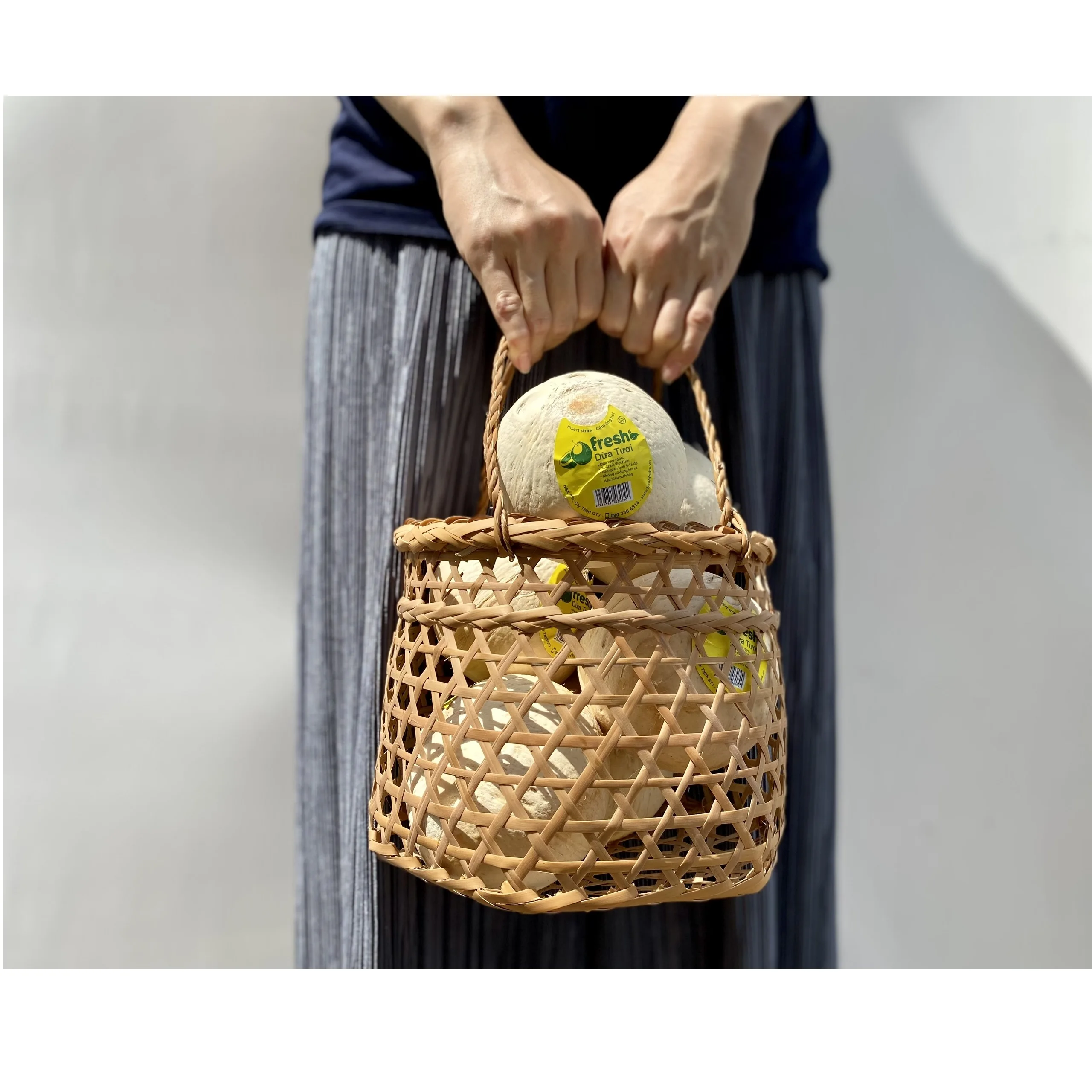 
Four Weeks Shell Life Pulp and shell Grade A Packing Young Coconut Fresh Convenient Coconut from Vietnam 