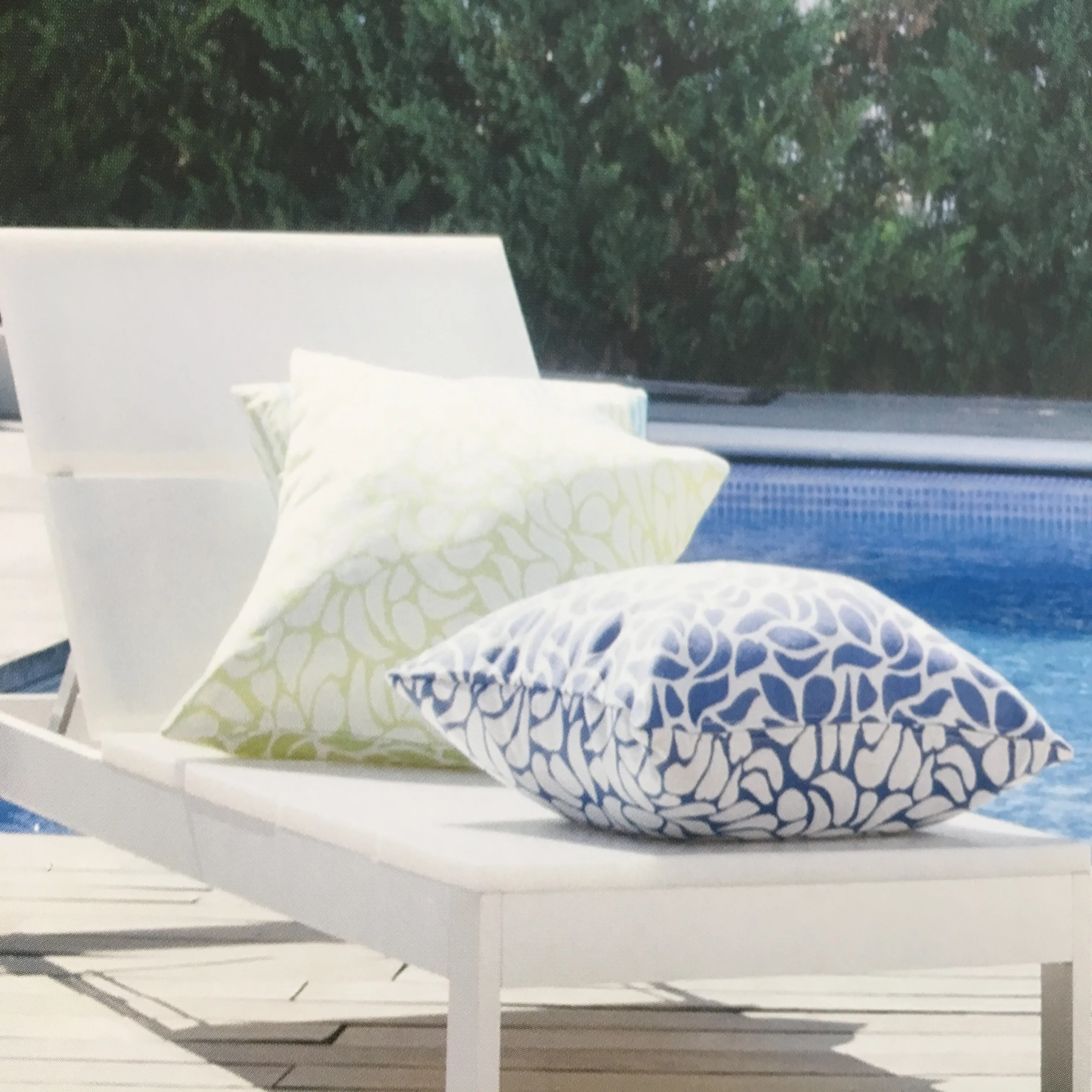 Уличная ткань для подушек, 100 раствор, окрашенная Акриловая простая Водонепроницаемая Пляжная палатка с узором в стиле Gsm, отличается весовой тканью