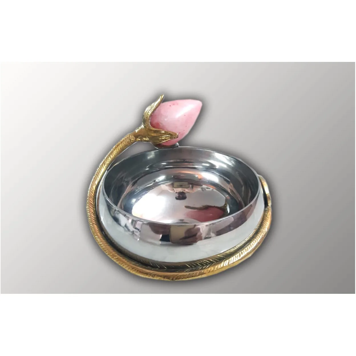 new style decorative metal leaf shaped hammered serving bowl with golden base stand salad food snack fruit serve bowl
