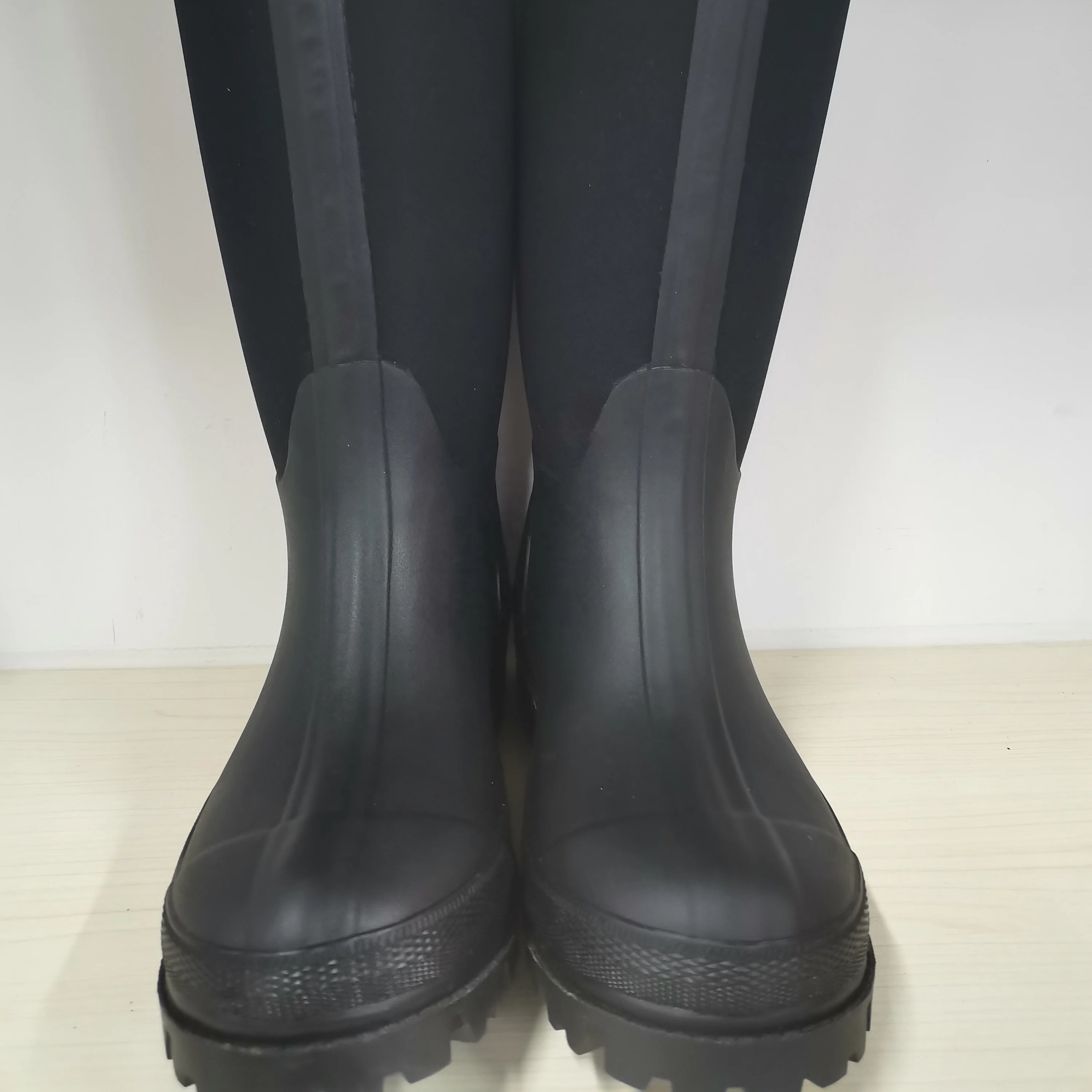 wholesale natural waterproof steel toe rubber rain camo neoprene horse garden fishing hunting farming boots for men