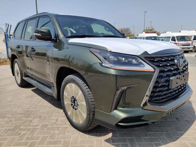 Clean Fairly Used LHD 2019 2021 LEX  L-X 5 70 S Black Edition 7- Seaters 5.7L V8 Petrol A/T