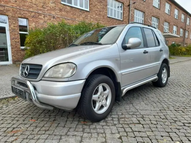 2001 ME RCEDES BENZ C320 USED LHD
