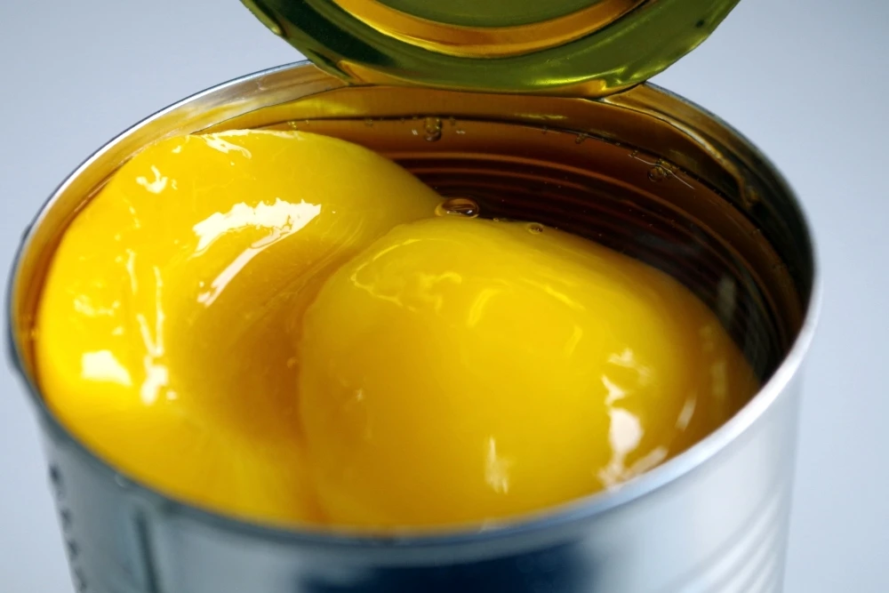 2021 Hot Selling Canned Yellow Peach Halves In Light Syrup 820g