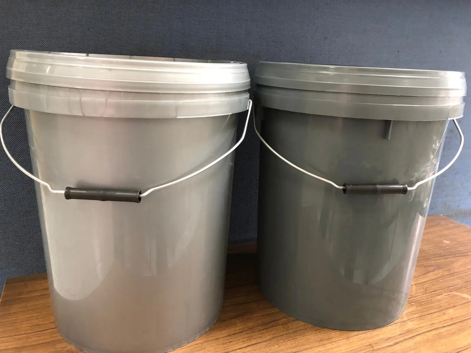 18kg Grease pails.jpeg